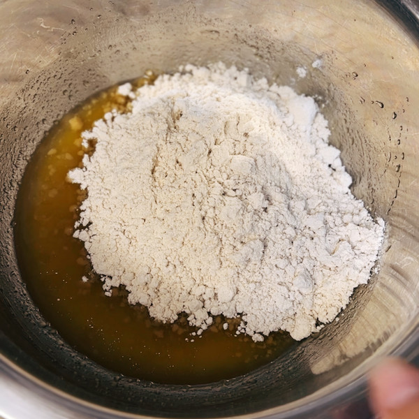 广式金沙奶黄月饼