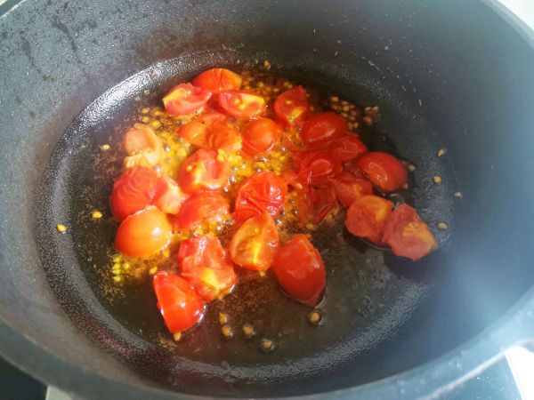 番茄鸡蛋荞麦面