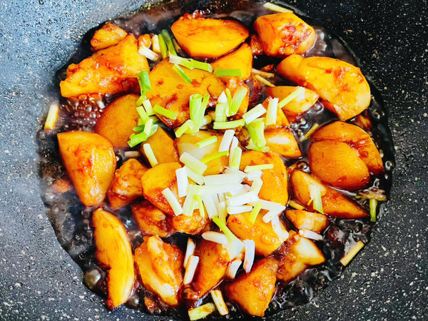 鲜汁鲍鱼土豆红