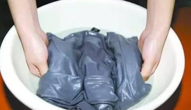 简单实用方法洗羽绒服