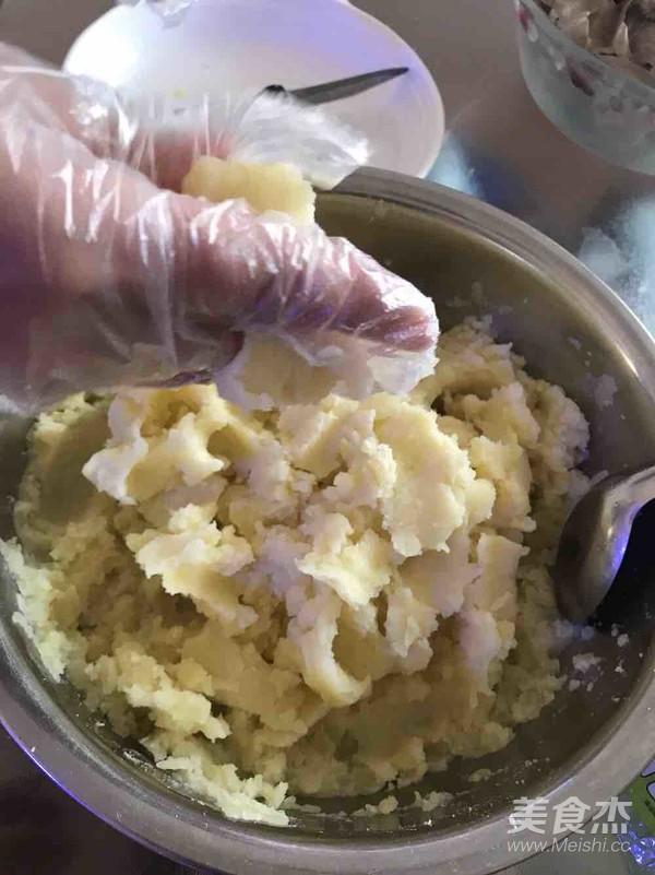 排骨咸沙拉土豆泥