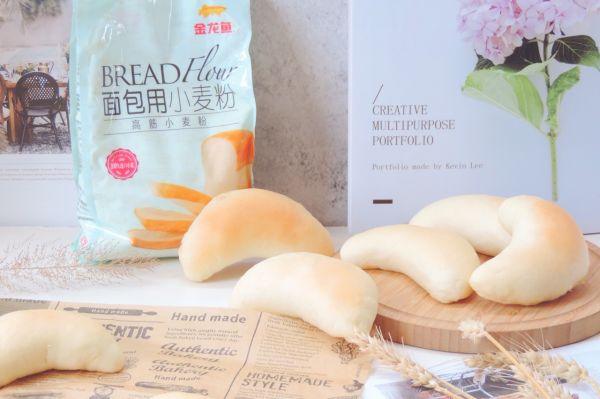 芝士火腿玉米月亮小面包