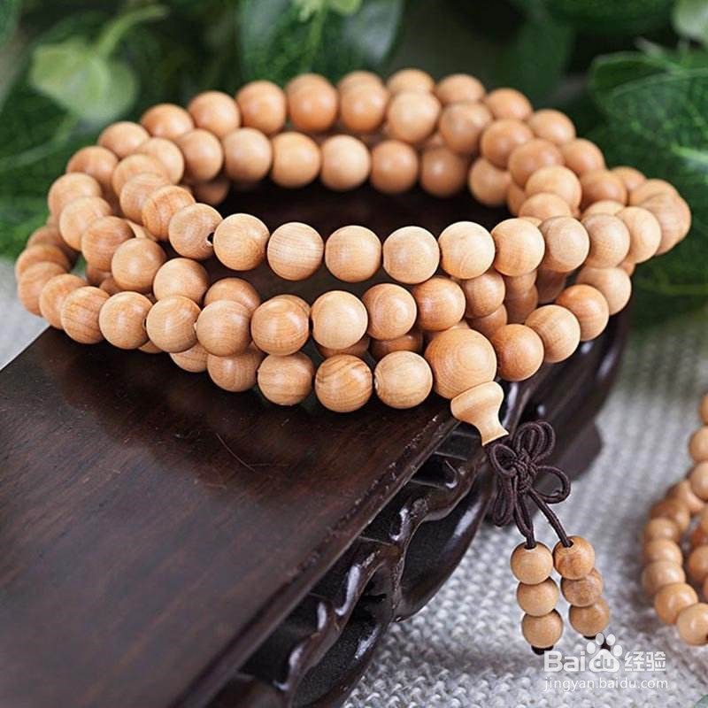 怎样辨别黄杨木手串的真假？