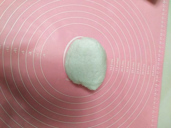 清甜奶香水晶月饼