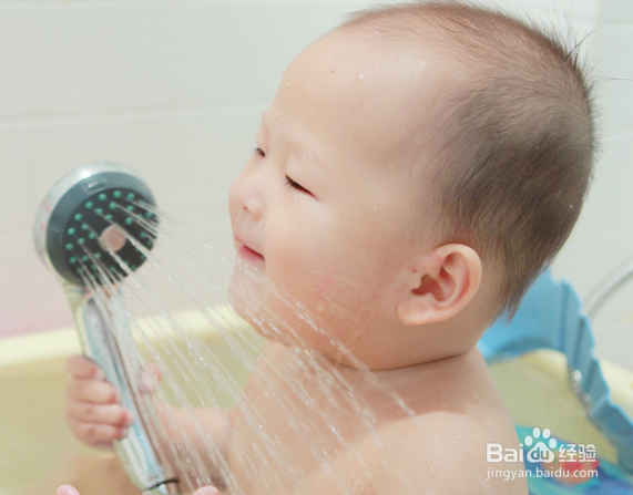 孩子发烧了该怎样护理?