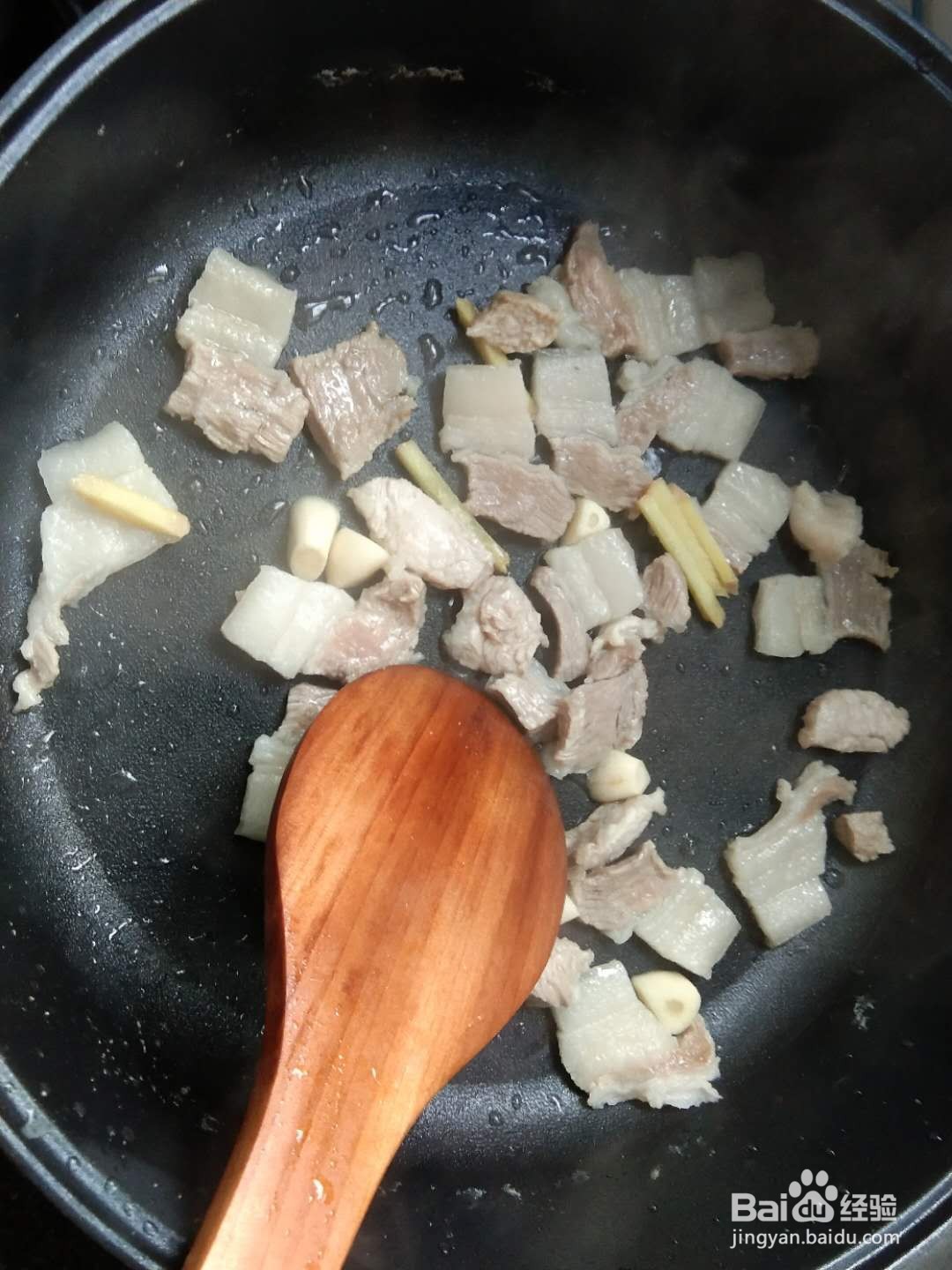 油豆腐红烧肉怎么做
