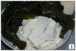 【味噌汤】白味噌和赤味噌的区别？煮味噌汤的技巧？