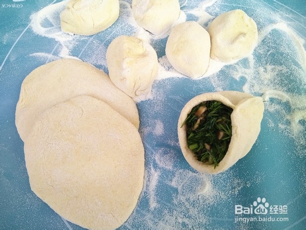 如何制作茴香香菇馅发面蒸饺