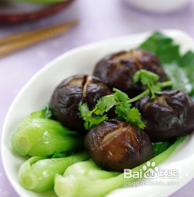 注重调汤的经典苏式家常菜——卤香菇