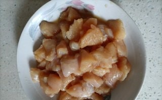 黄瓜炒鸡丁的做法