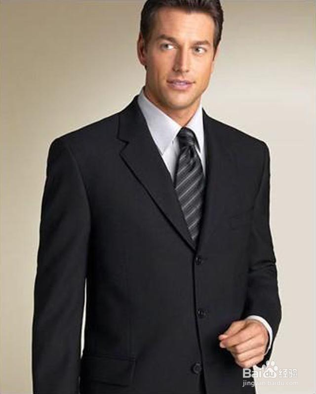 企业职员应该如何着装?