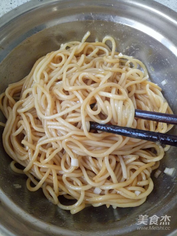 鱼露海苔凉面