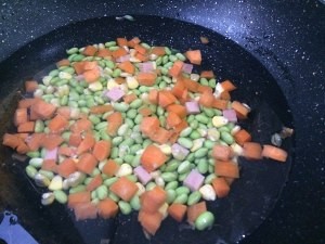 三素丁炒虾仁的做法