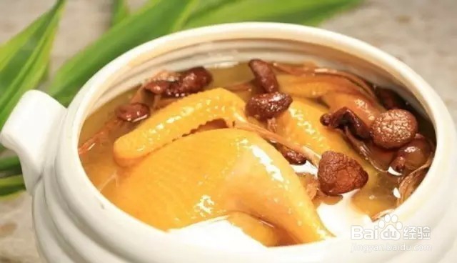 风干鸡炖汤的做法