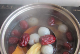 姜枣桂圆汤做法