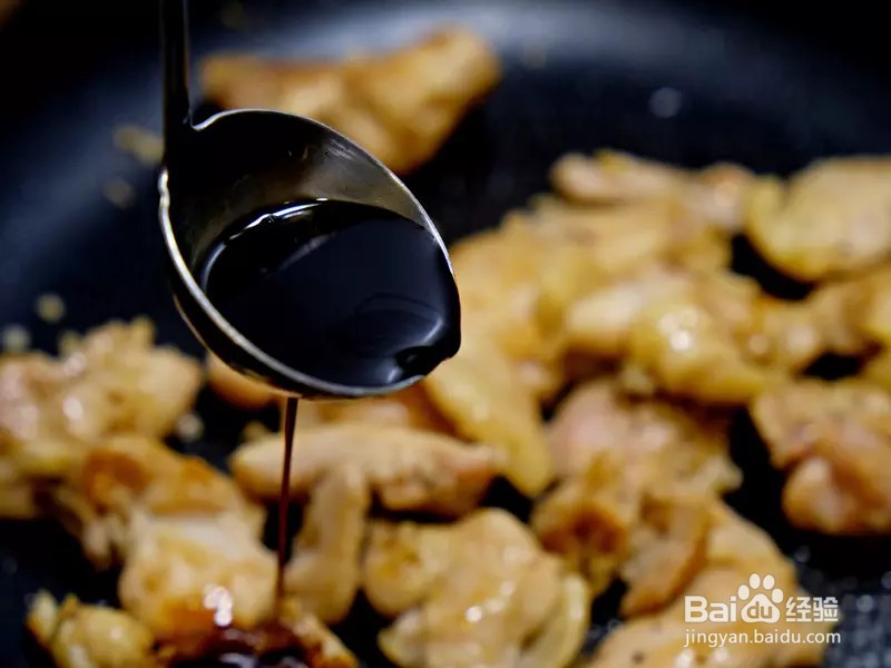 怎样做出家常菜系列之西兰花炒鸡肉