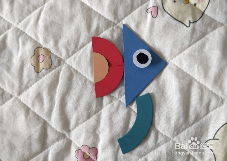 用幼儿积木怎么拼一条热带鱼？