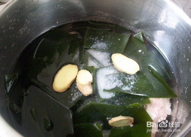 健康养身食谱：排骨海带汤(降火的哦）