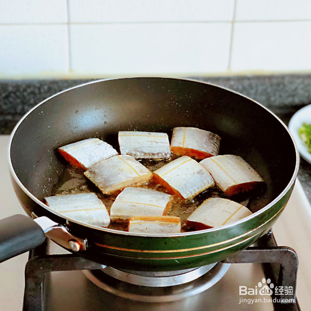 怎么做酒酿圆子烧带鱼?