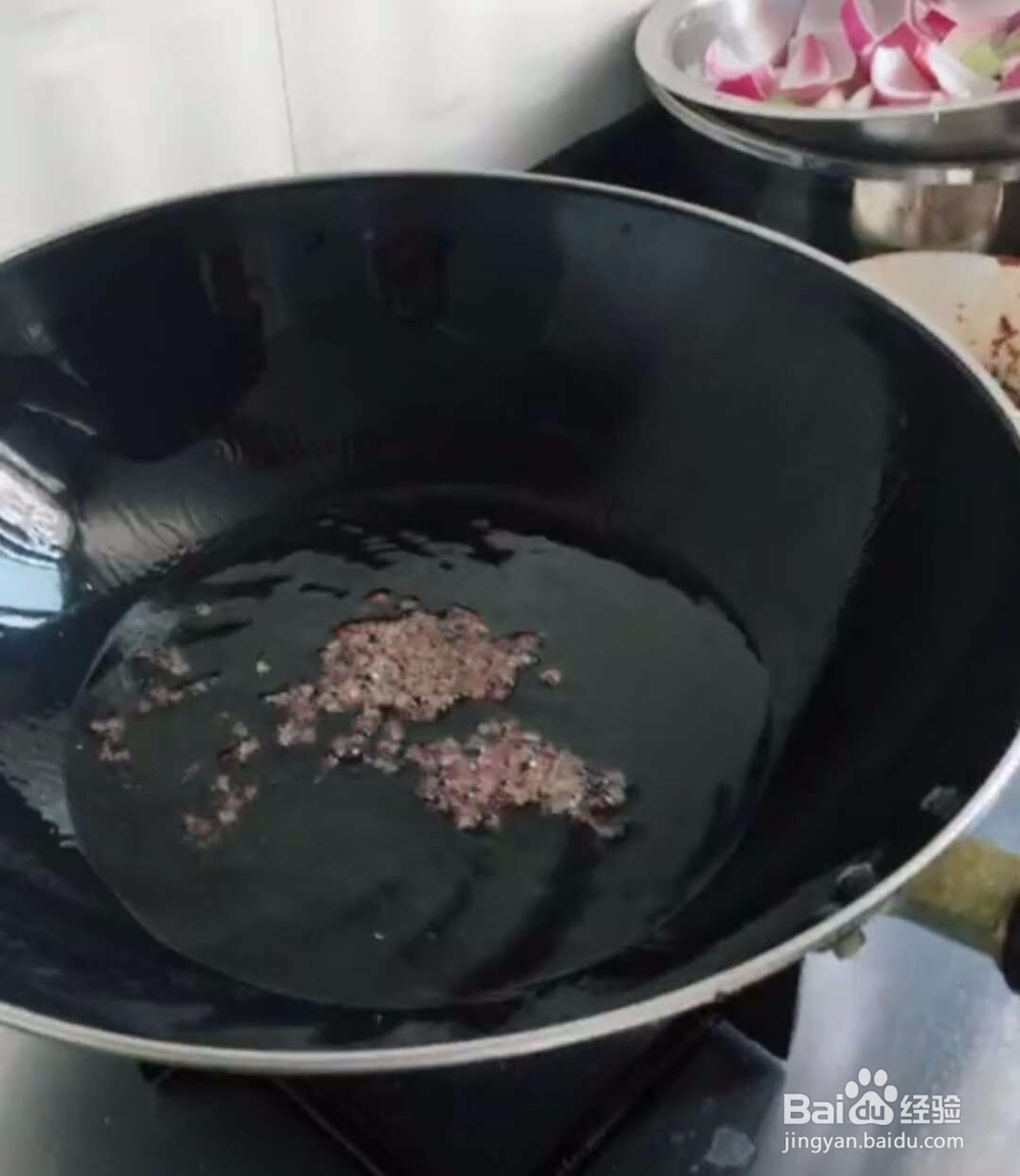 在家里普通蒜蓉泥虾的做法,好吃简单