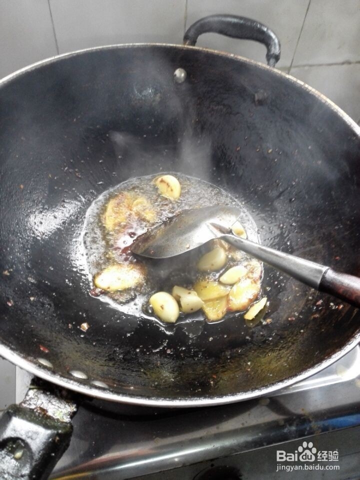 怎样制作鱼头萝卜丝火锅?