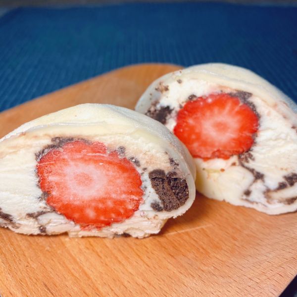 草莓奥利奥雪媚娘