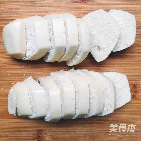 鸡蛋煎馒头的做法