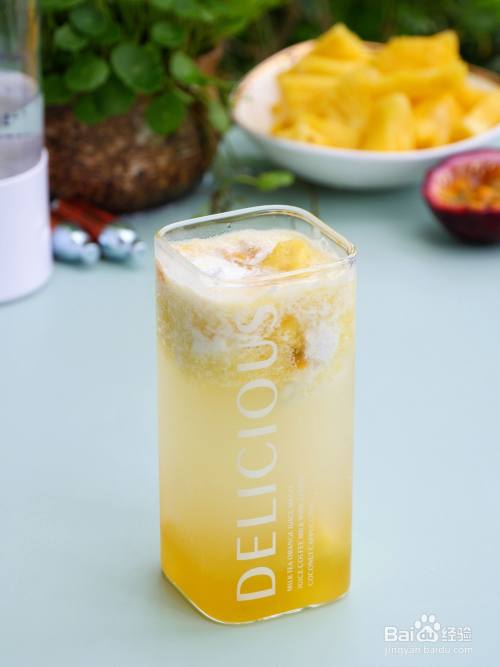 百香果凤梨椰浆气泡水做法