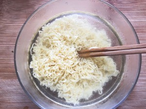 炒方便面的做法