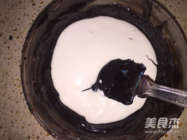 樱花酸奶巧克力慕斯蛋糕