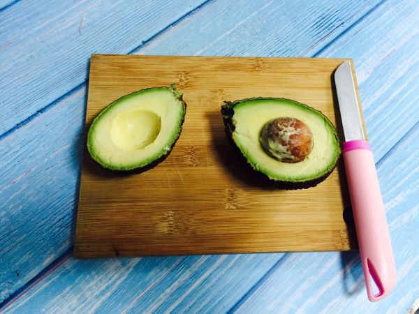 香蕉牛油果奶昔