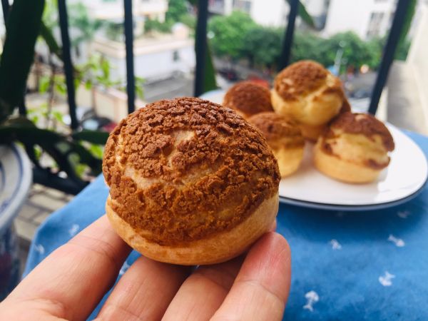 卡士达酱酥皮泡芙