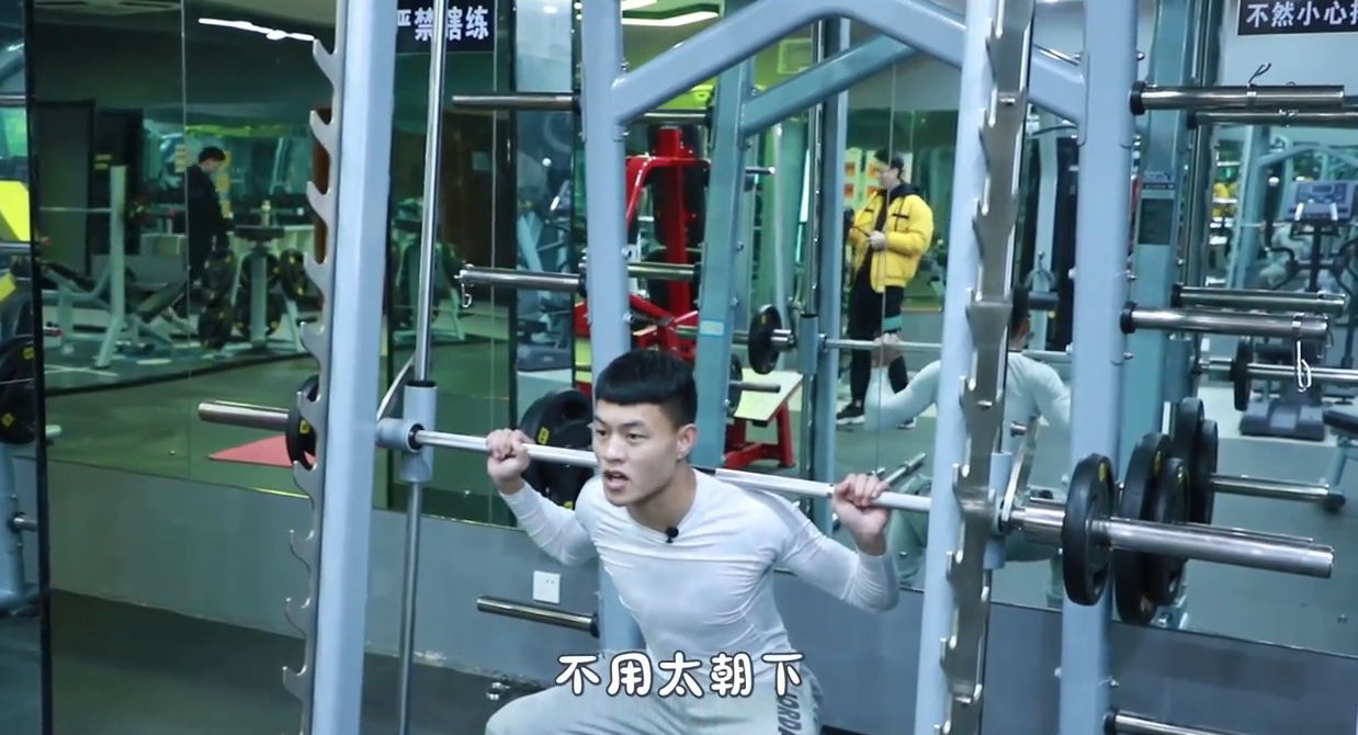 如何锻炼股四头肌内外侧？