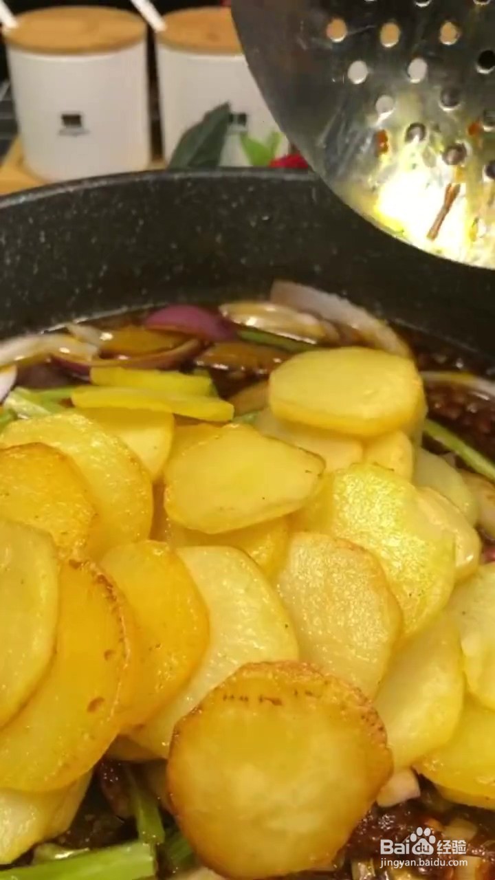 如果制作干锅土豆片