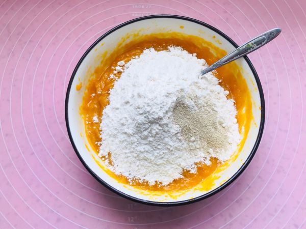 宝贝最爱南瓜发面小饼