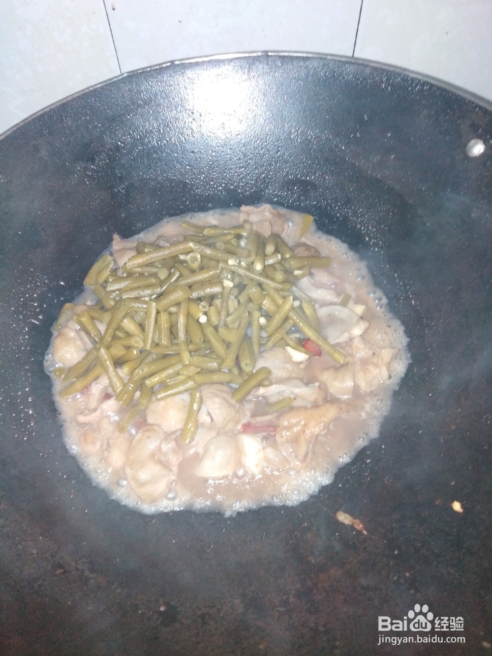 猪大肠如何炒酸豆角?