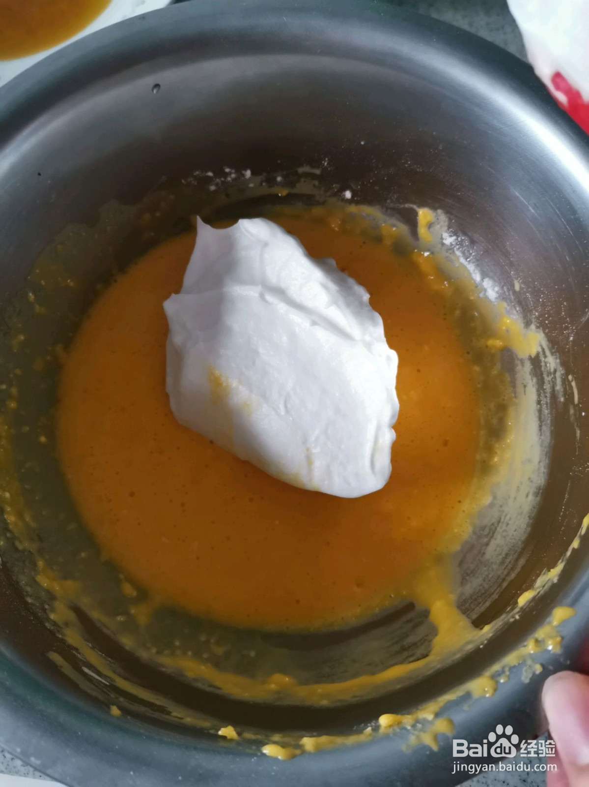 六寸原味戚风蛋糕的做法