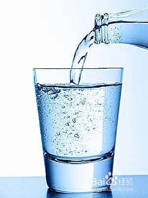 如何让油和水混合在一起