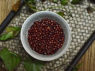 营养美食制作红豆汤圆