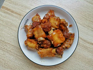话梅排骨的做法