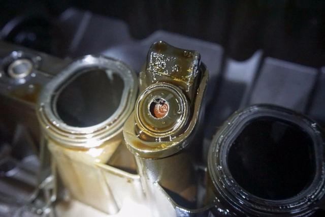 怎样更换气门油封