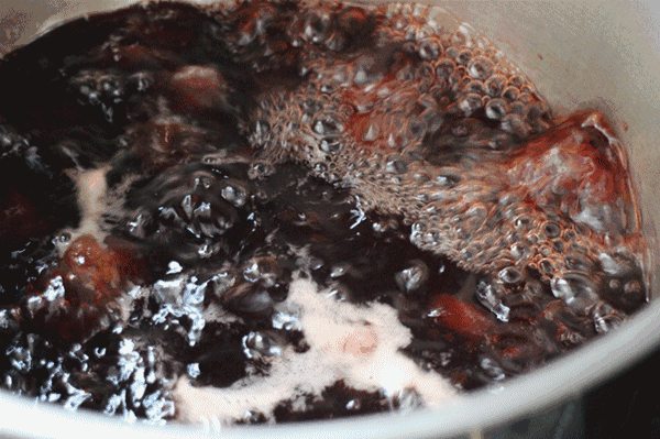 怎样熬一杯盛夏的酸梅汤?