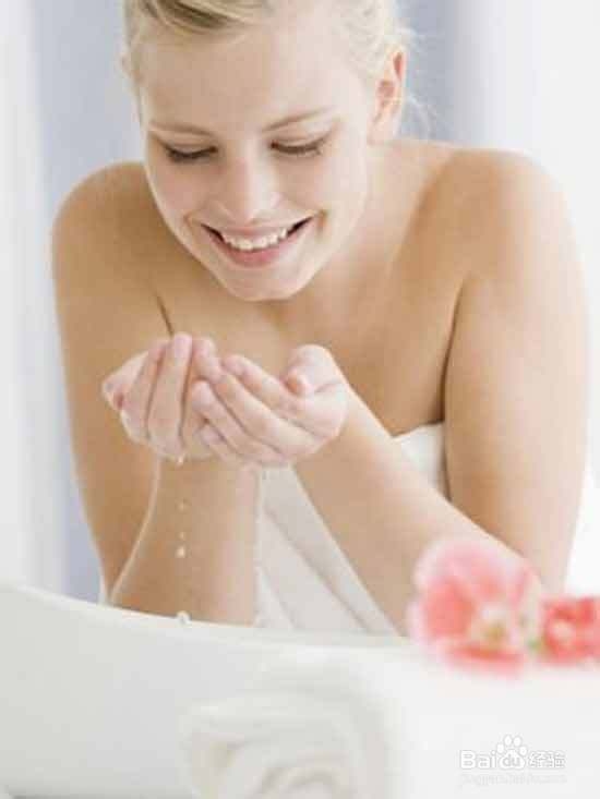 脸上长痘痘是什么原因