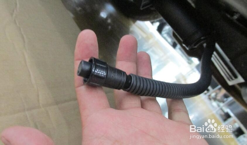 吉利博越脚踏板怎么安装