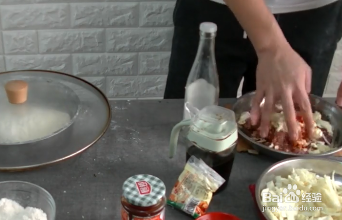 #新人打卡#如何做包子？香喷喷的肉包子制作教程