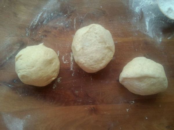 牛油果维也纳热狗