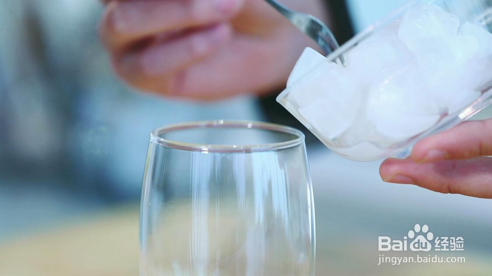 忍不住流口水的酒酿养乐多红茶