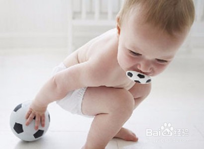 如何促进0-8个月婴儿认知的发展