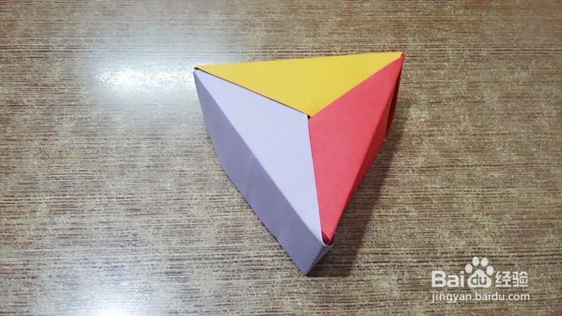 三角盒的彩纸折法