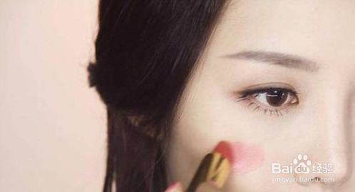 使用口红有什么需要注意的地方?